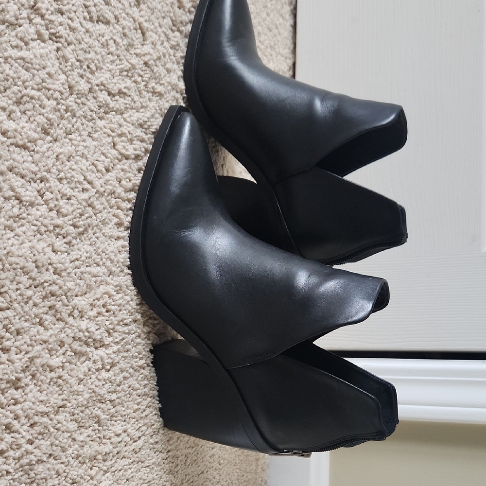 Vince Camuto Black Heeled Boots